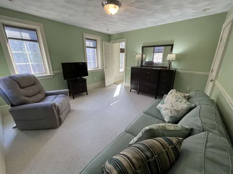 6 Eno Drive Exeter NH 03833