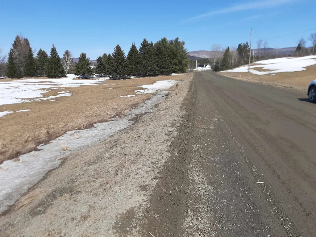 Golf Links Road Colebrook NH 03576