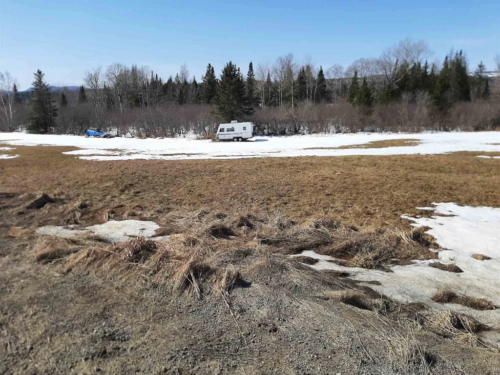 Golf Links Road Colebrook NH 03576