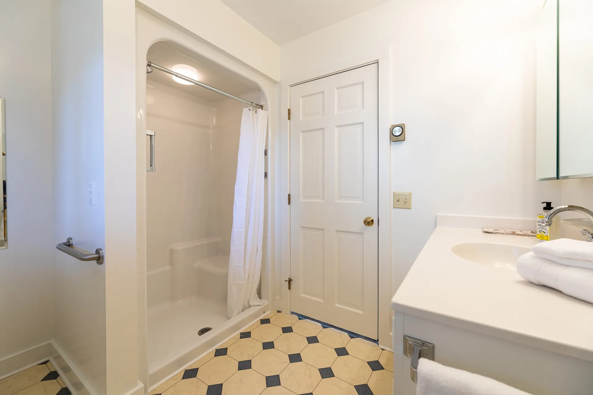 4 Wheelock Wood Hanover NH 03755