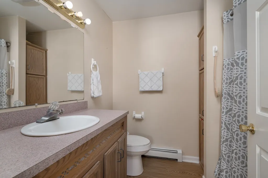 18 Pine Road Middleton NH 03887