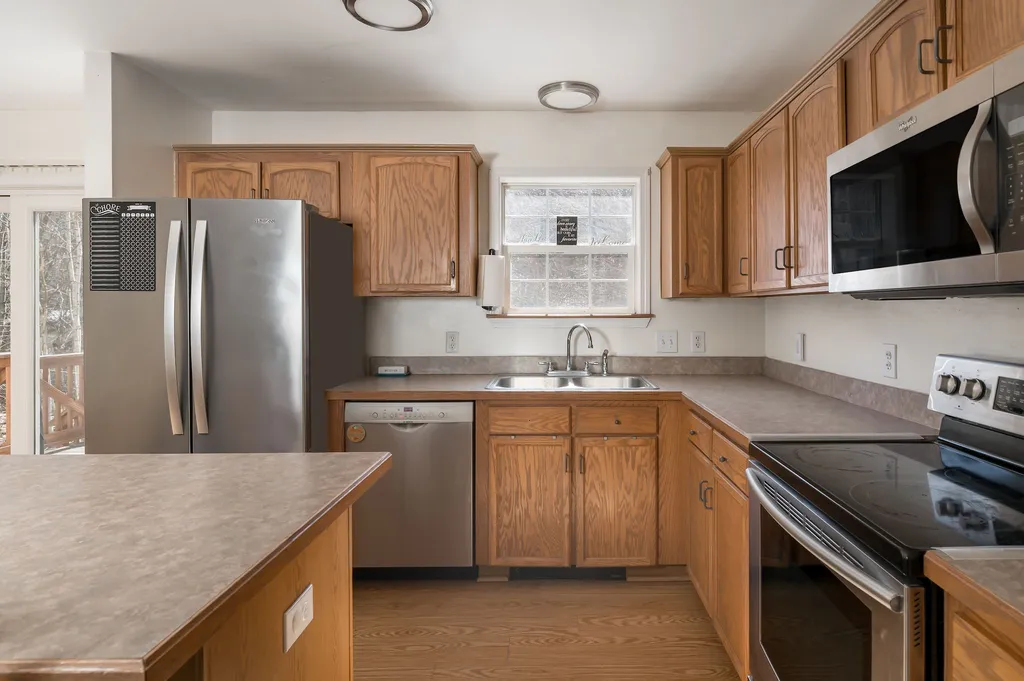 18 Pine Road Middleton NH 03887
