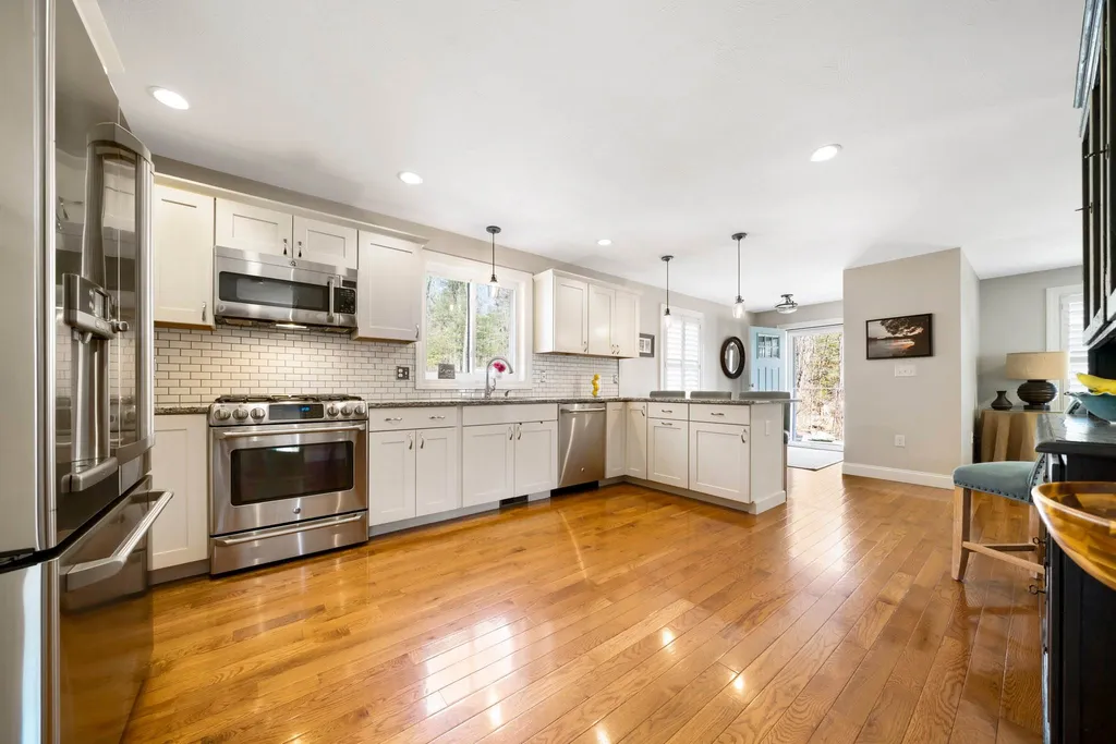 30 Emerson Road Windham NH 03087