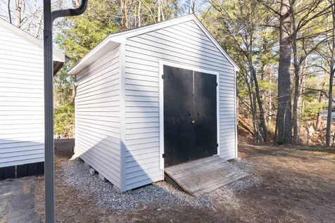1 Kirkwood Road Hooksett NH 03106