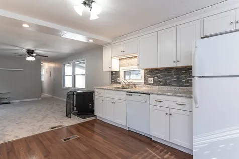 1 Kirkwood Road Hooksett NH 03106