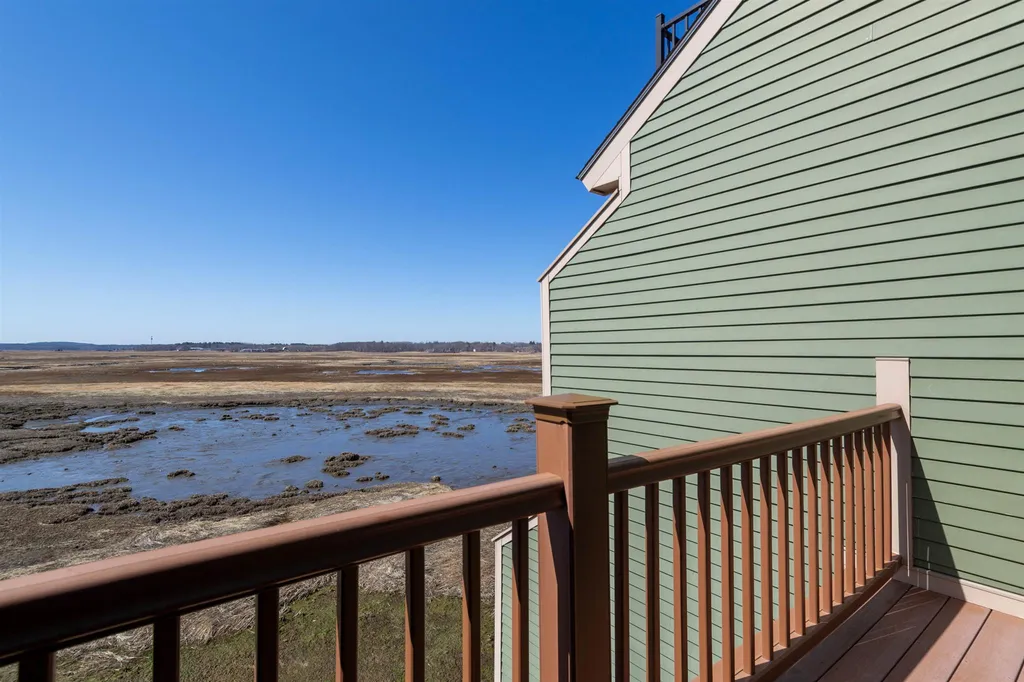 581 Ocean Boulevard Hampton NH 03842