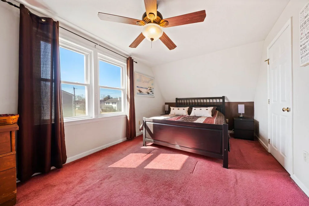 241 Pinebrook Place Manchester NH 03109