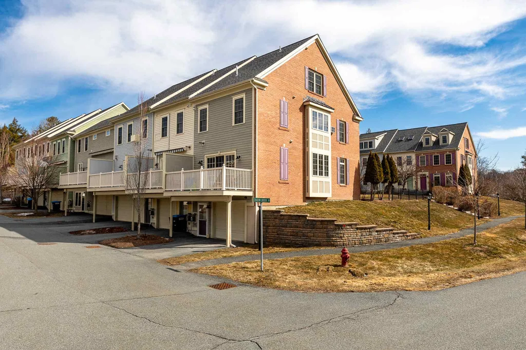 17 Shadow Brook Drive Hanover NH 03755