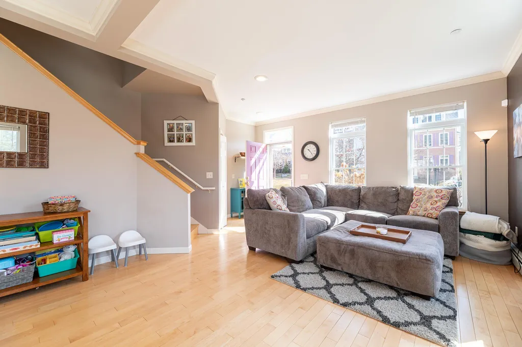 17 Shadow Brook Drive Hanover NH 03755