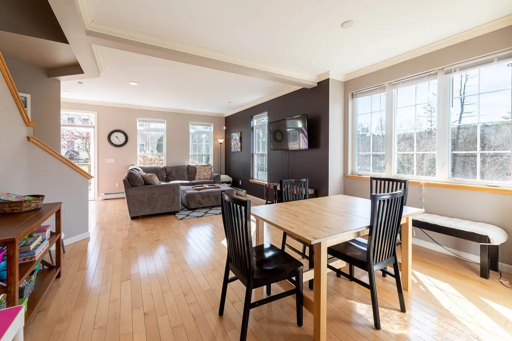 17 Shadow Brook Drive Hanover NH 03755