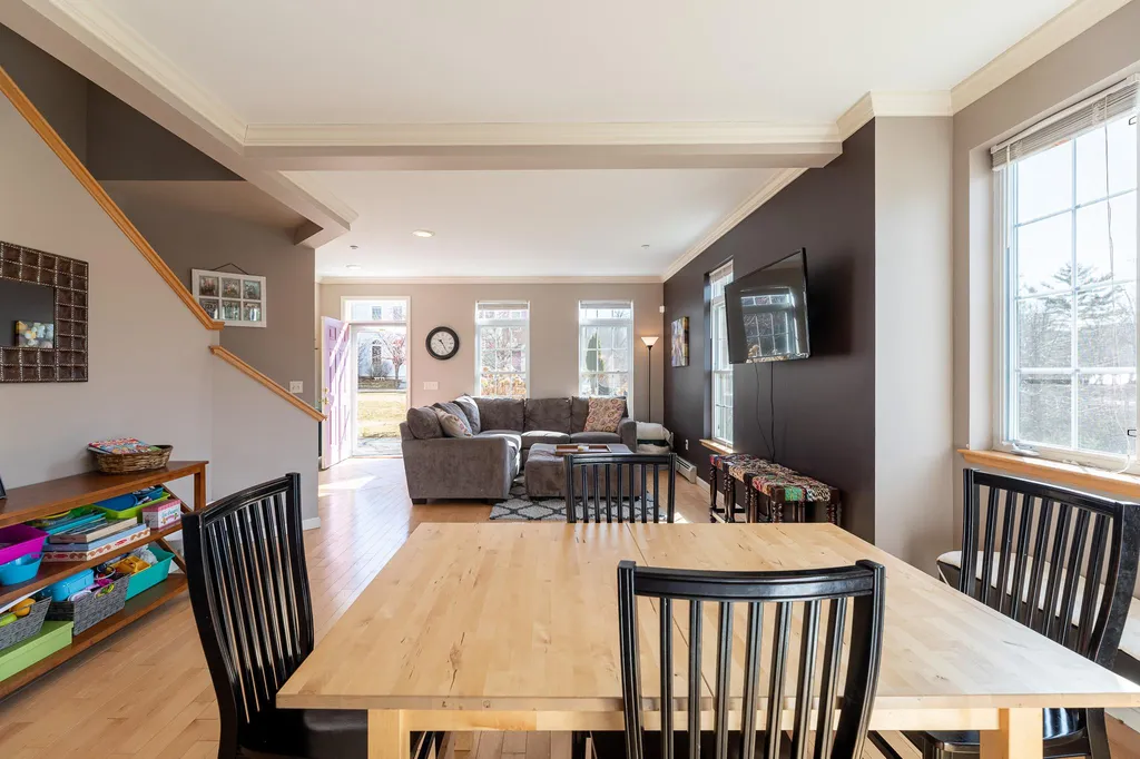 17 Shadow Brook Drive Hanover NH 03755