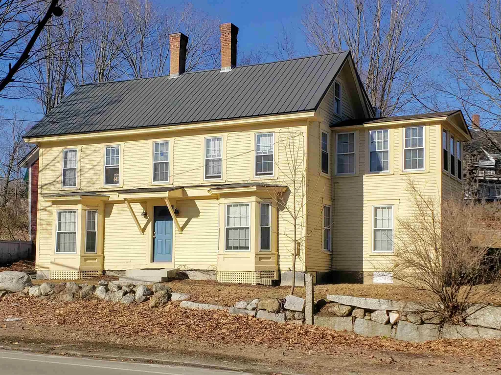 7 Weare Road Henniker NH 03242