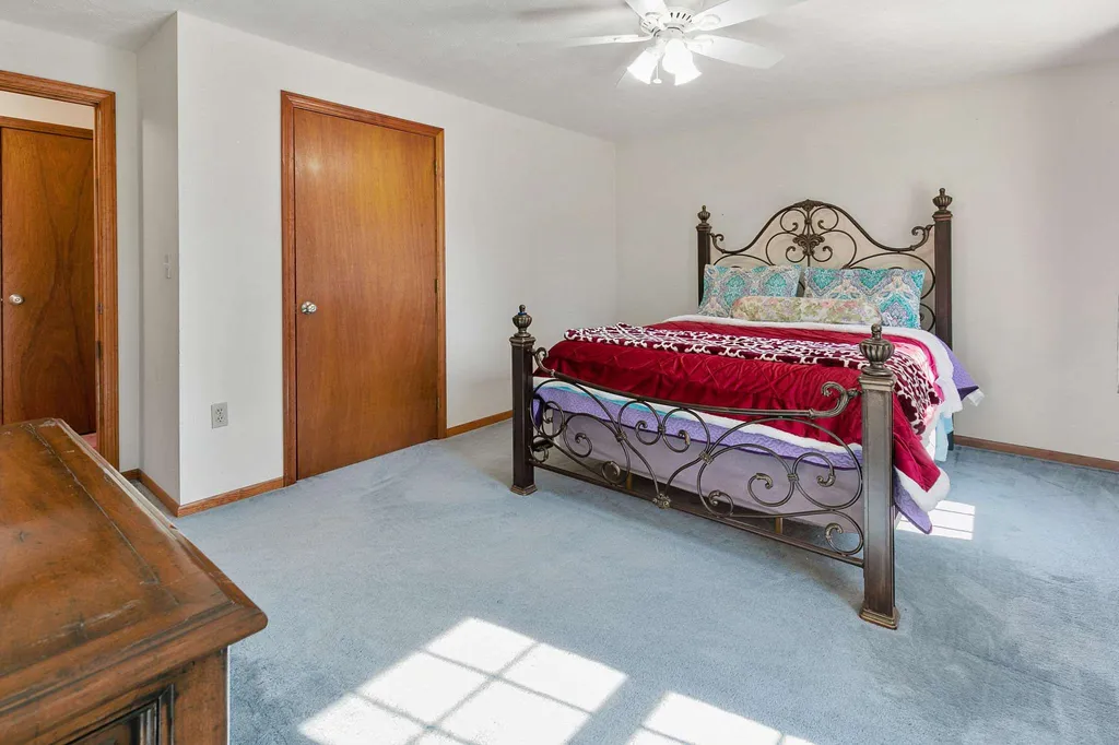 29 Chase Brook Circle Litchfield NH 03052