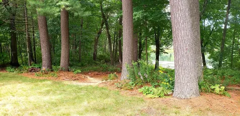29 Chase Brook Circle Litchfield NH 03052