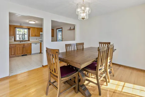 29 Chase Brook Circle Litchfield NH 03052