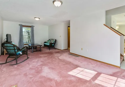 29 Chase Brook Circle Litchfield NH 03052