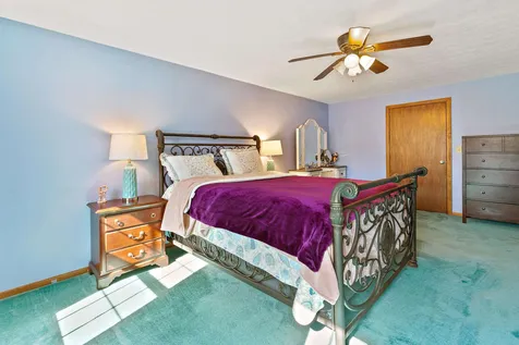 29 Chase Brook Circle Litchfield NH 03052