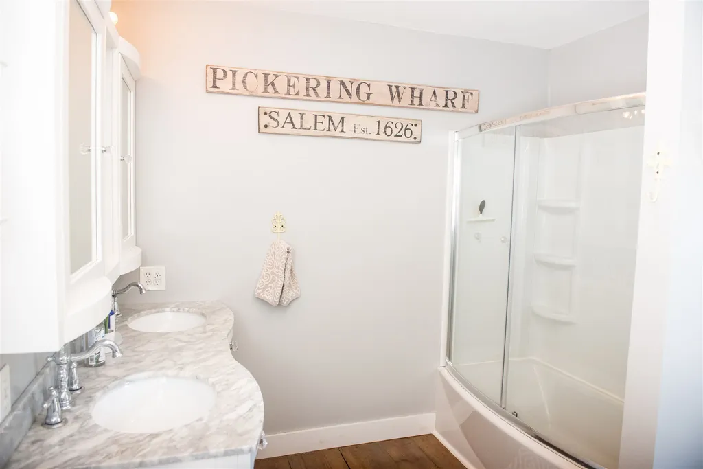 82 Green Street Northwood NH 03261