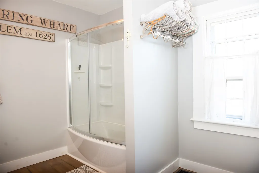 82 Green Street Northwood NH 03261