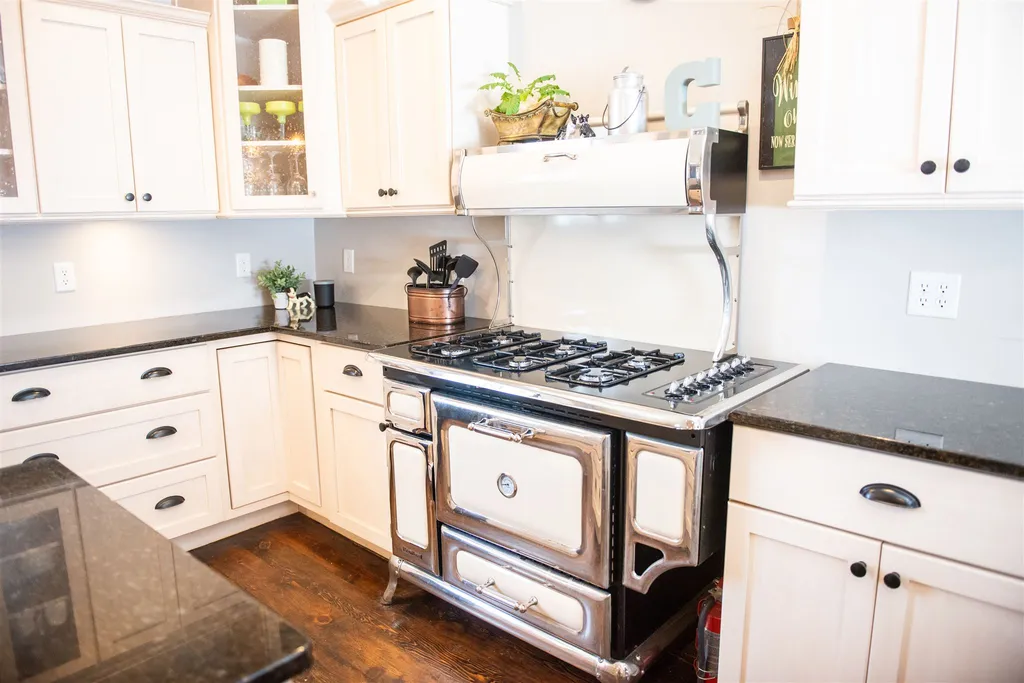 82 Green Street Northwood NH 03261