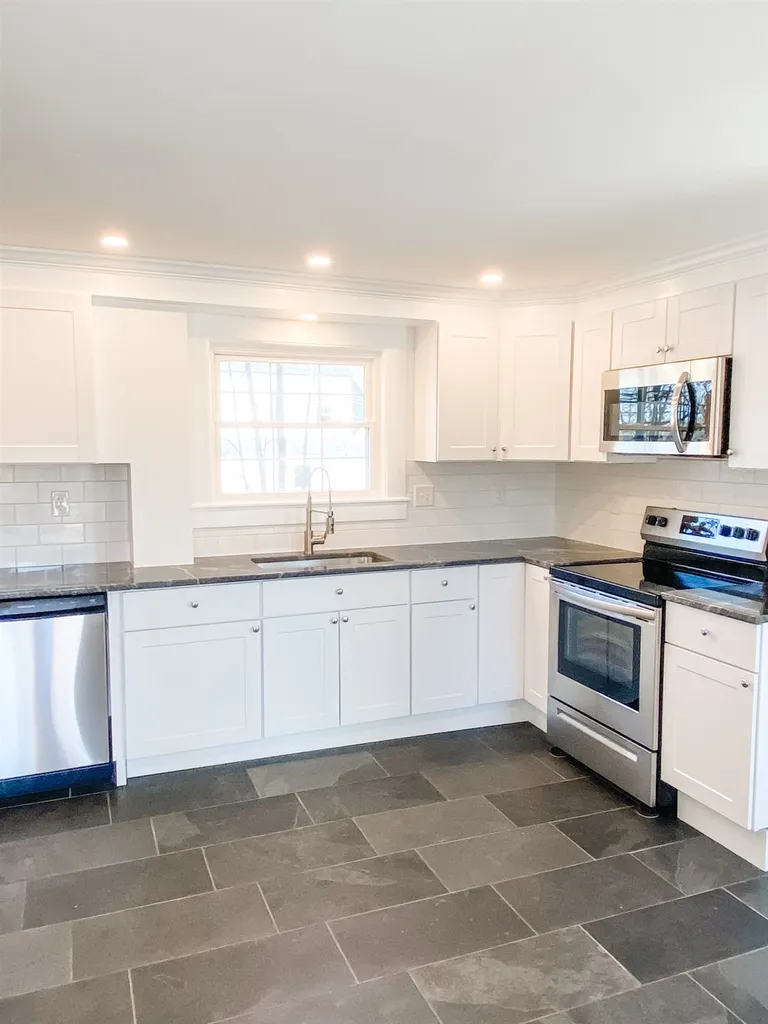 117 Maple Street Hopkinton NH 03229