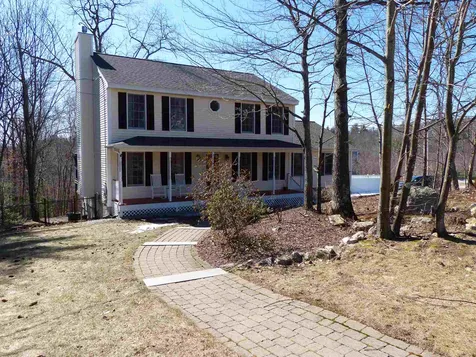 12 Morningside Drive Hooksett NH 03106