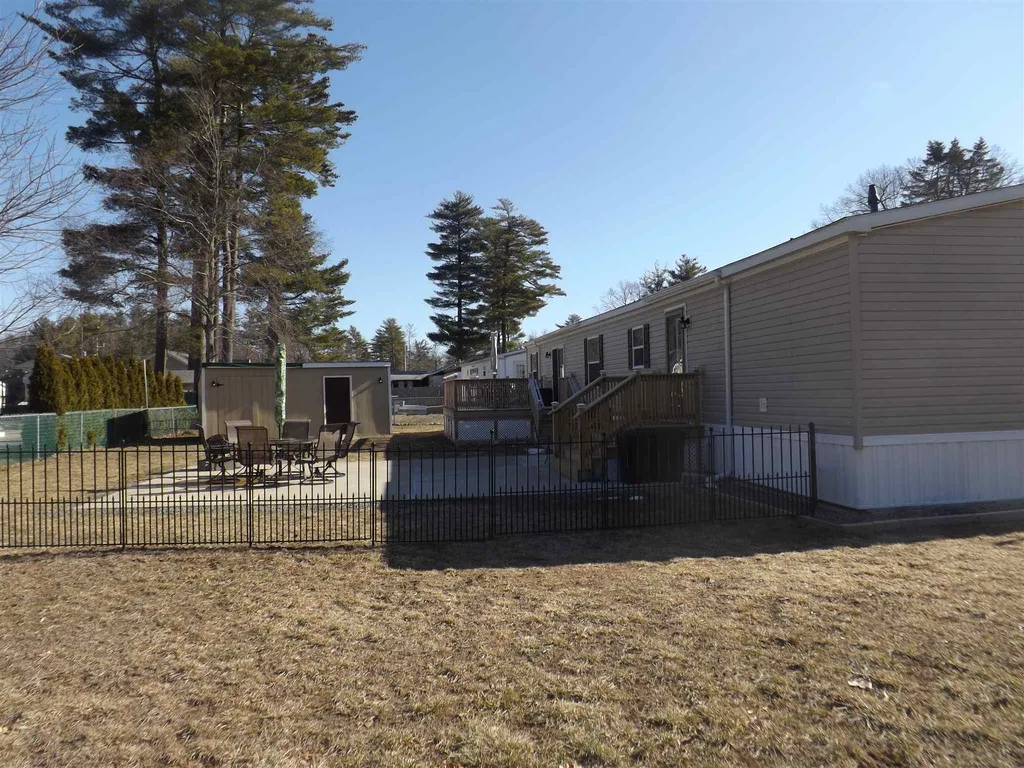 28 Virginia Lane Seabrook NH 03874