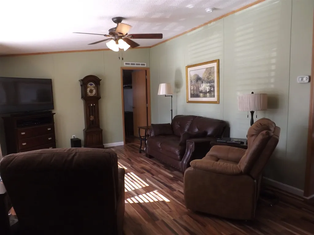 28 Virginia Lane Seabrook NH 03874