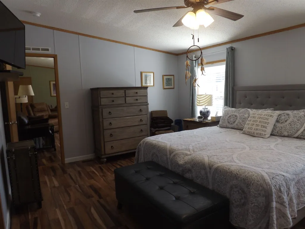 28 Virginia Lane Seabrook NH 03874