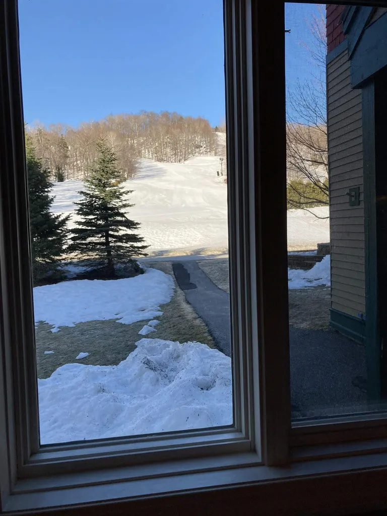 123 125,qtr1,89 Grand Summit Way Dover VT 05356