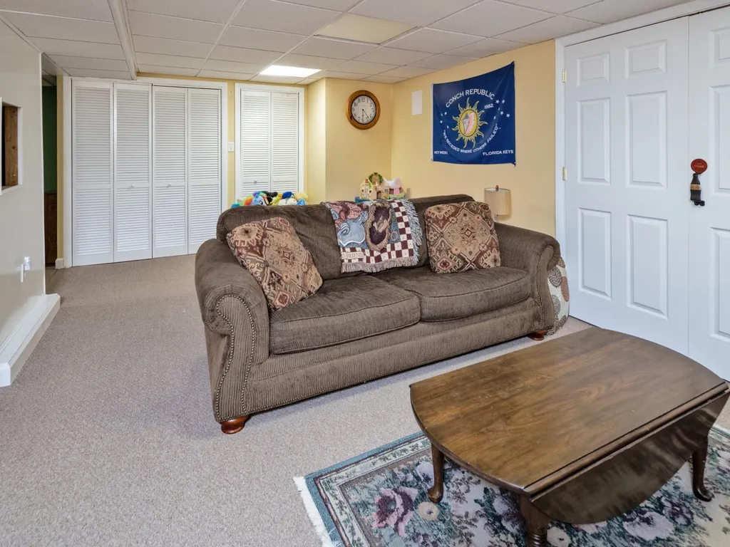 81 Brook Drive Burlington VT 05408