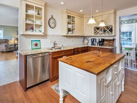 81 Brook Drive Burlington VT 05408