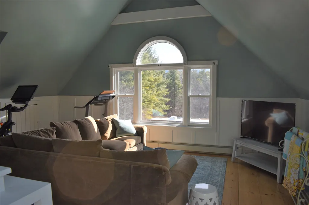 563 Wild Apple Road New Haven VT 05472