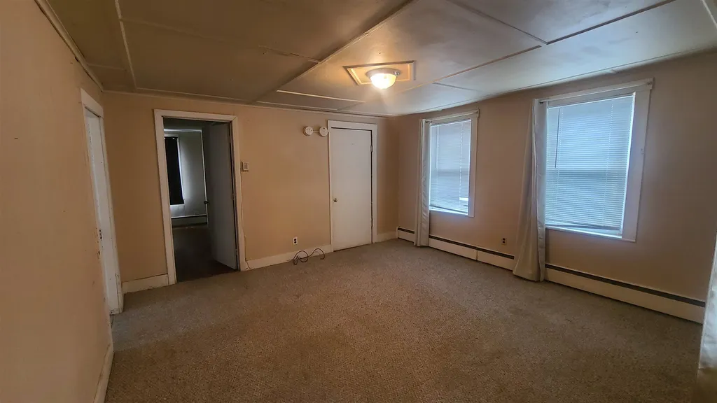 85 Pearl Street Claremont NH 03743