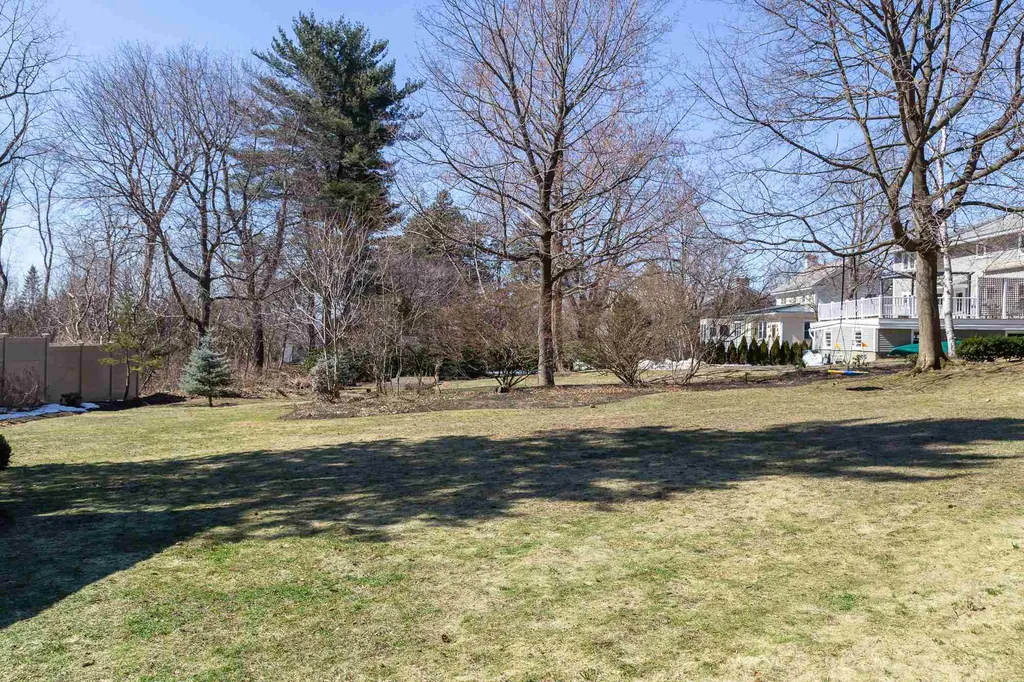 137 Ledge Road Burlington VT 05401