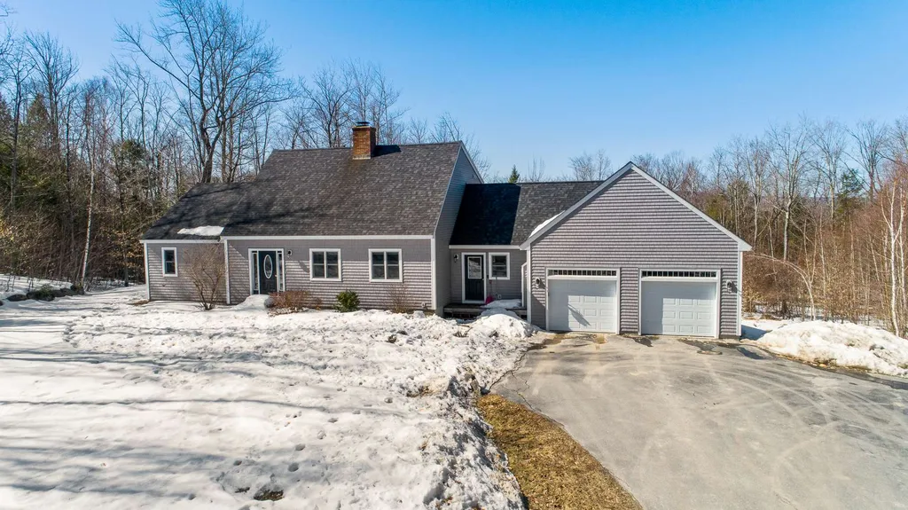 182 Old Winslow Road Wilmot NH 03287