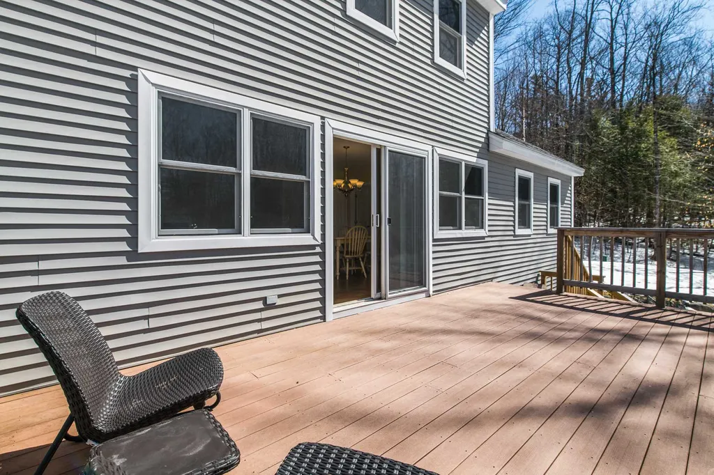 182 Old Winslow Road Wilmot NH 03287