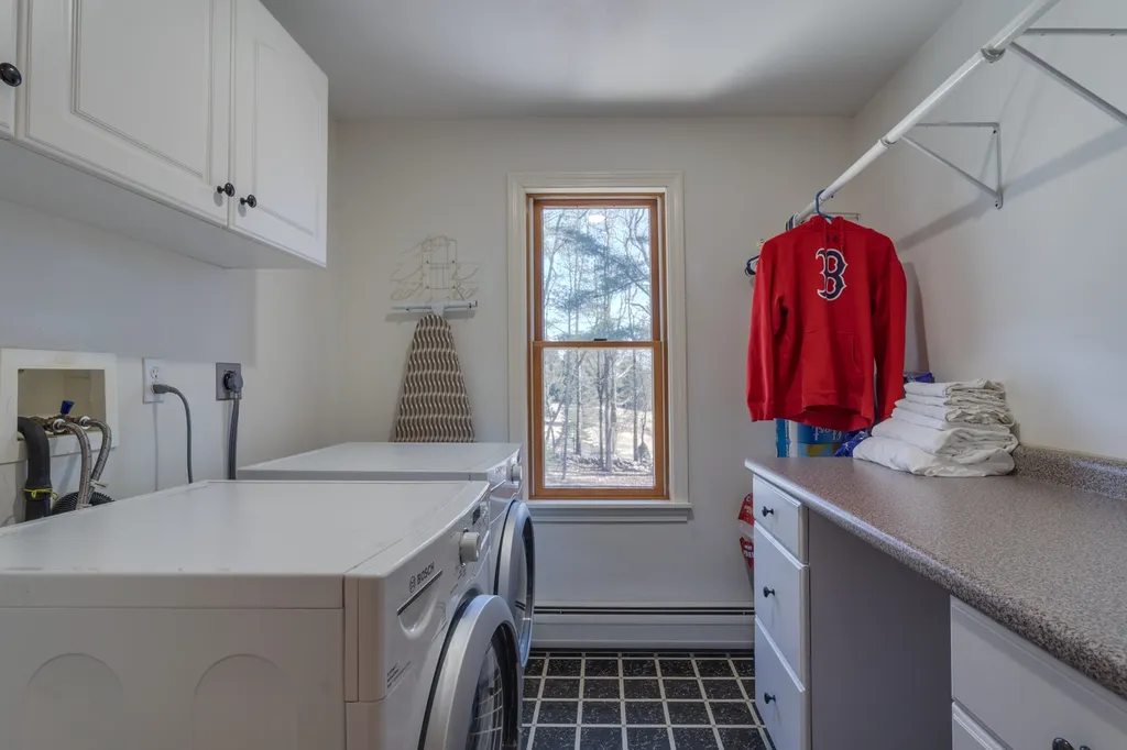 26 Sierra Ridge Road Eliot ME 03903