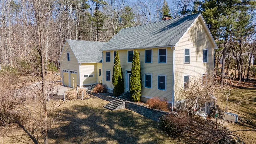 26 Sierra Ridge Road Eliot ME 03903