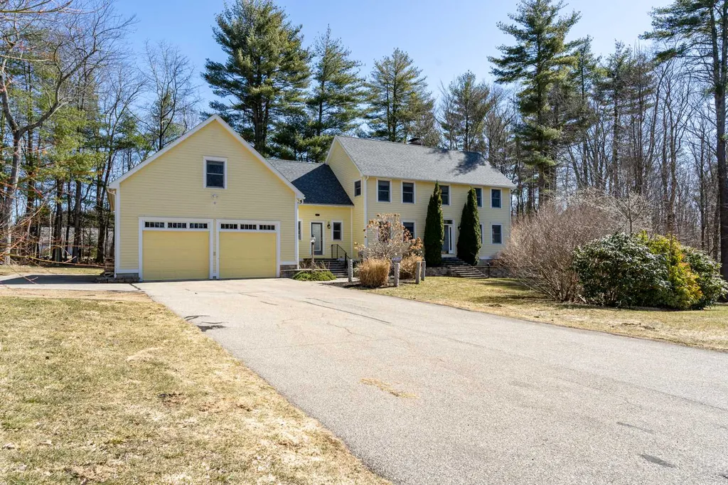 26 Sierra Ridge Road Eliot ME 03903