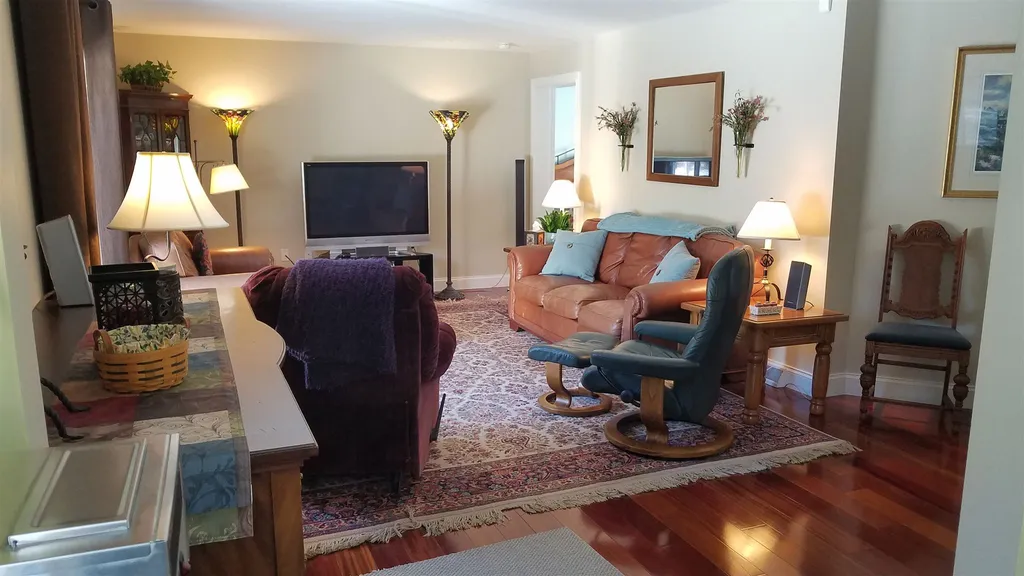 104 Champagne Circle Campton NH 03223