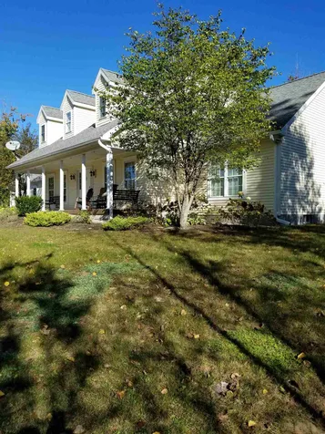 104 Champagne Circle Campton NH 03223