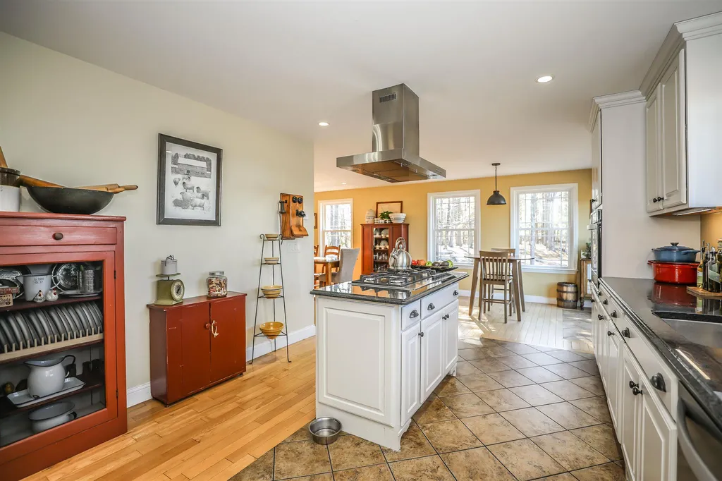 4 Carpenter Road Barnstead NH 03218