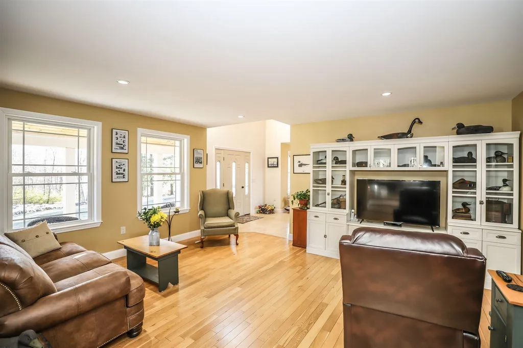 4 Carpenter Road Barnstead NH 03218