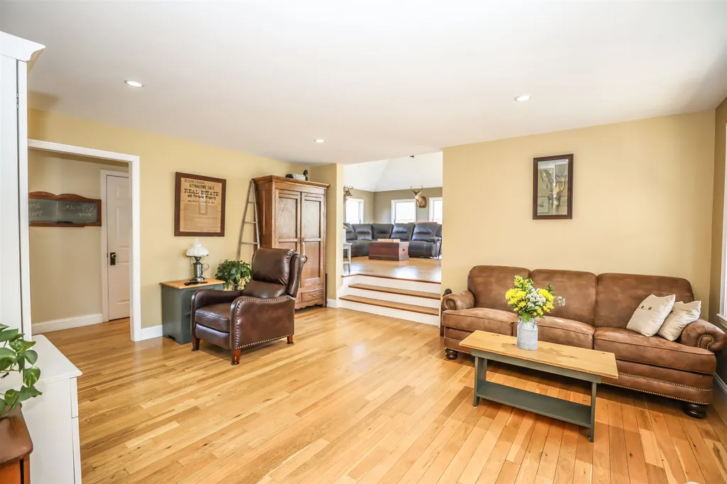 4 Carpenter Road Barnstead NH 03218