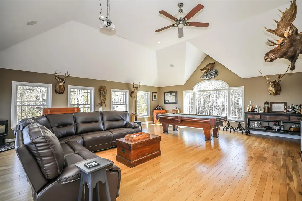 4 Carpenter Road Barnstead NH 03218
