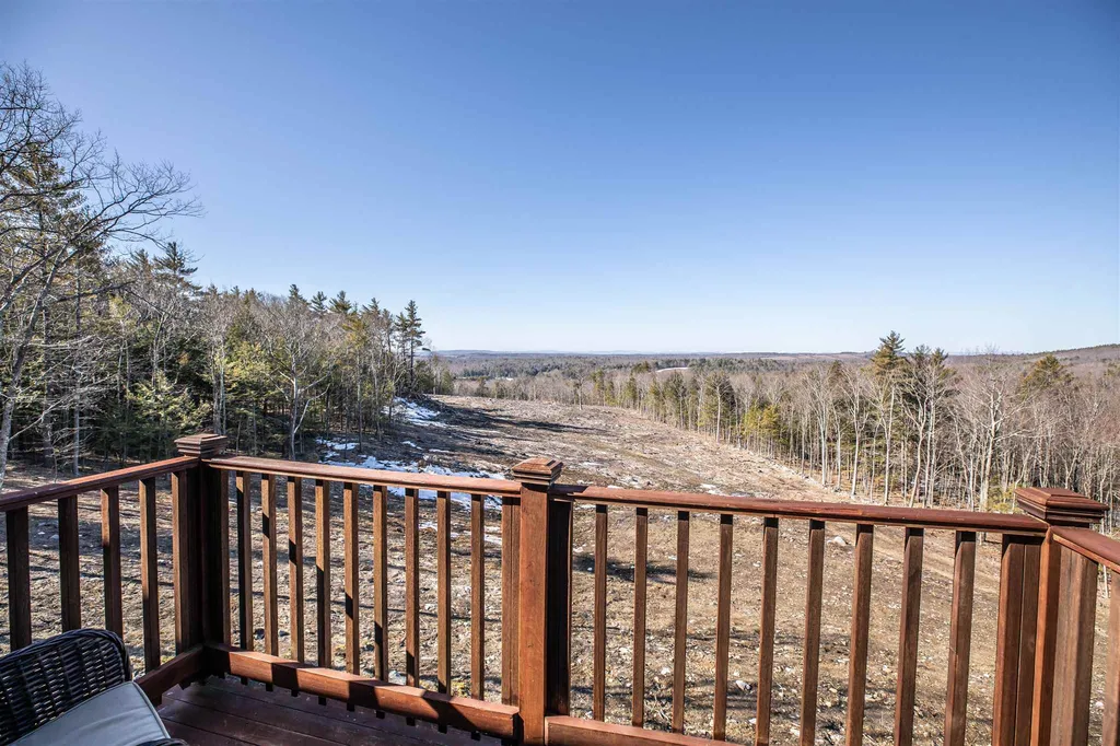 4 Carpenter Road Barnstead NH 03218