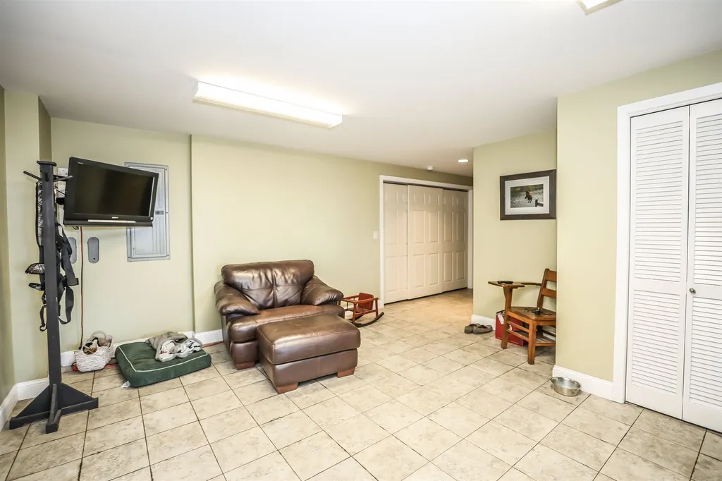 4 Carpenter Road Barnstead NH 03218