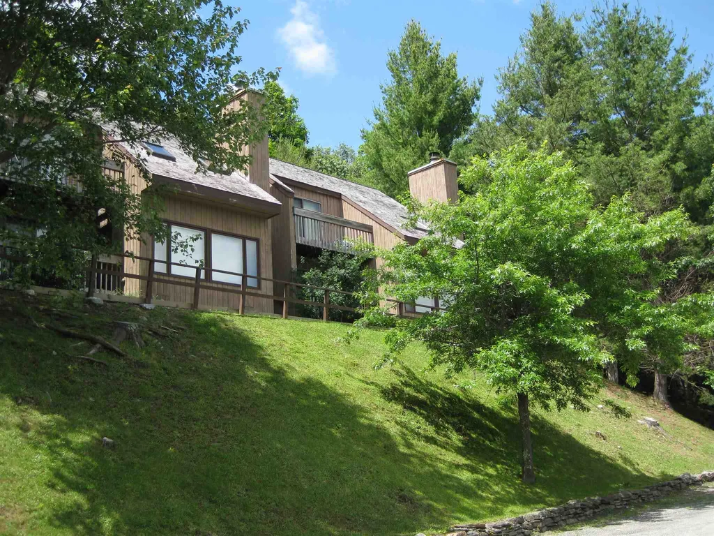 99 Upper Summit Road Warren VT 05674
