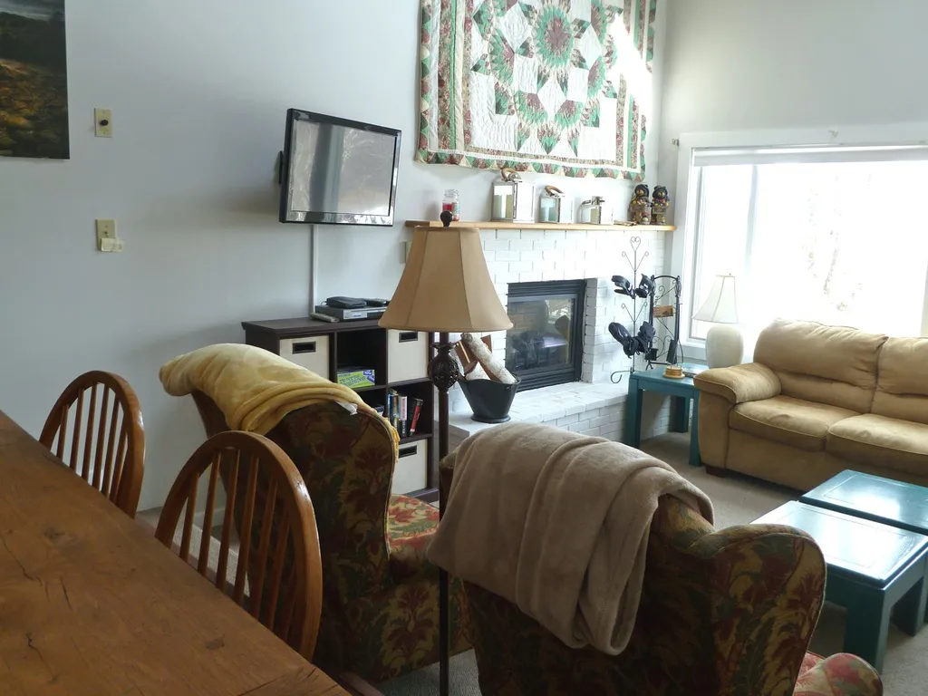 99 Upper Summit Road Warren VT 05674